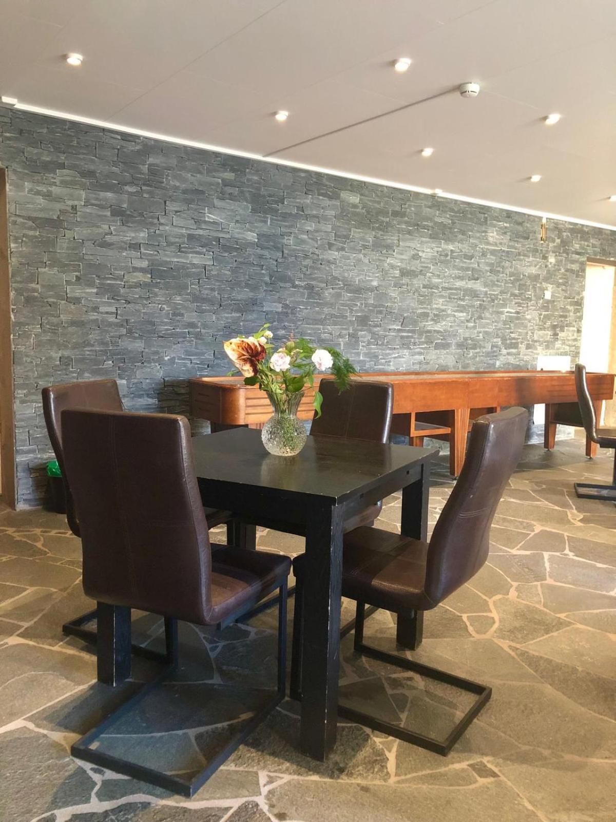 Arena Hotell Vänersborg Екстериор снимка